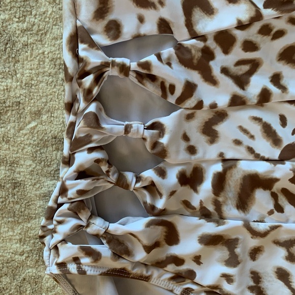 Leopard One Shoulder Swimsuit- Size Large - Picture 3 of 4